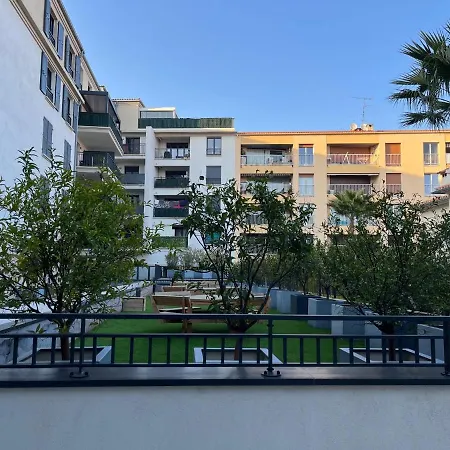 - Centre Casino 2 4 Personnes 2 Terrasses - Anastasie Йер